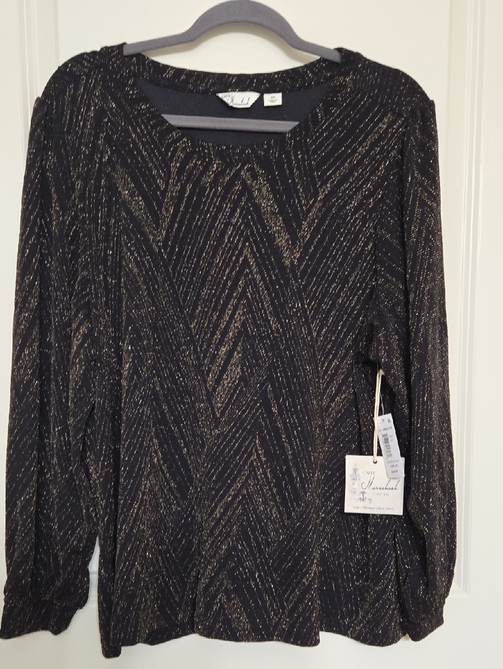 Black & Gold Chevron Metallic Long Sleeve Top